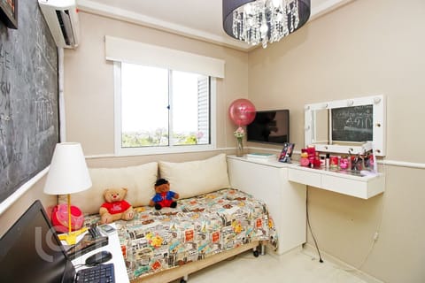 Image 11 - 274015